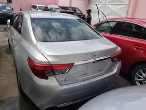 Toyota Mark X 2.5 AWD 2016 Silver