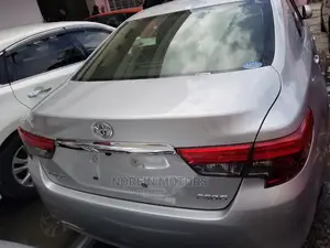 Toyota Mark X 2.5 AWD 2016 Silver