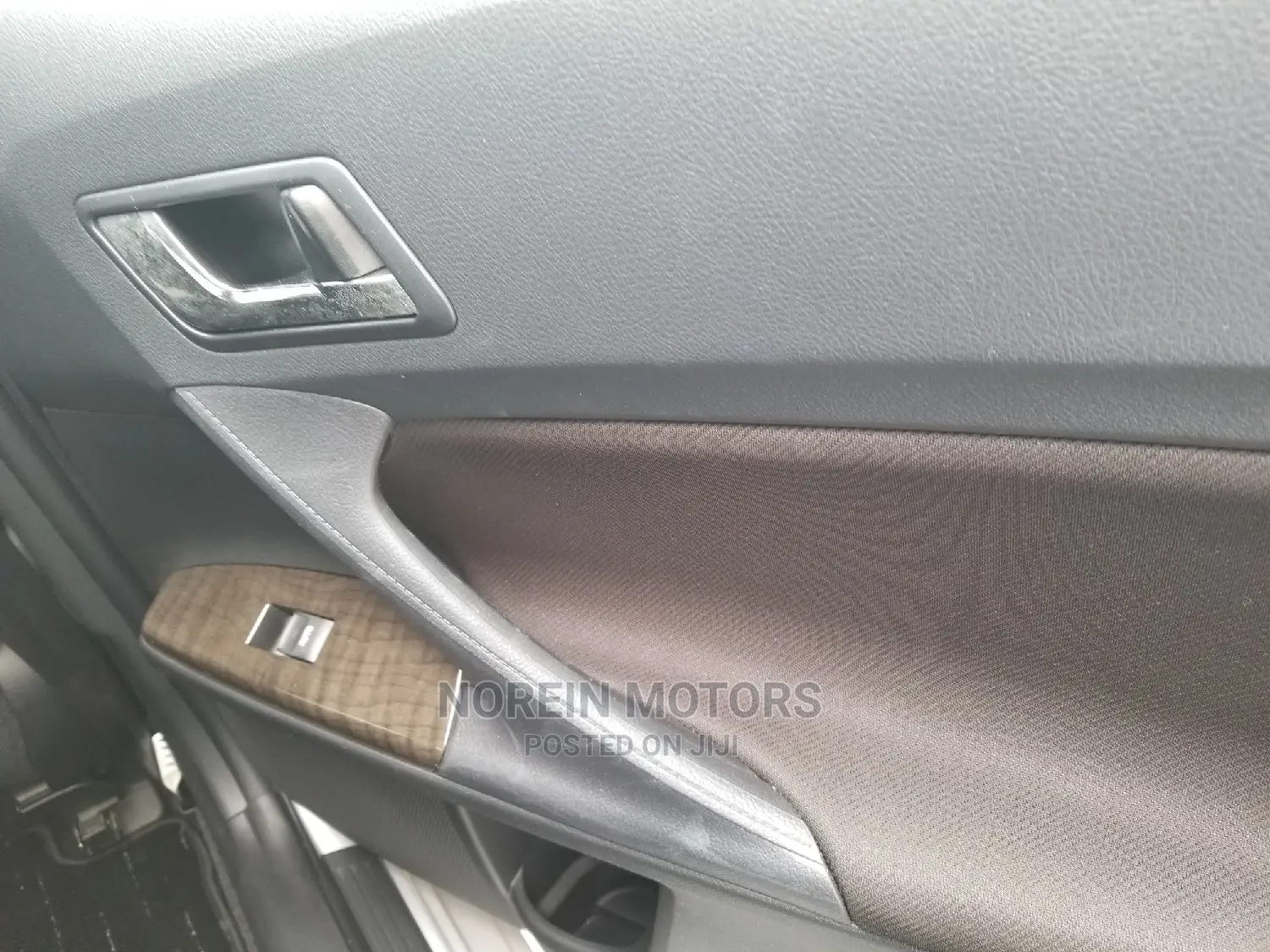 Toyota Mark X 2.5 AWD 2016 Silver