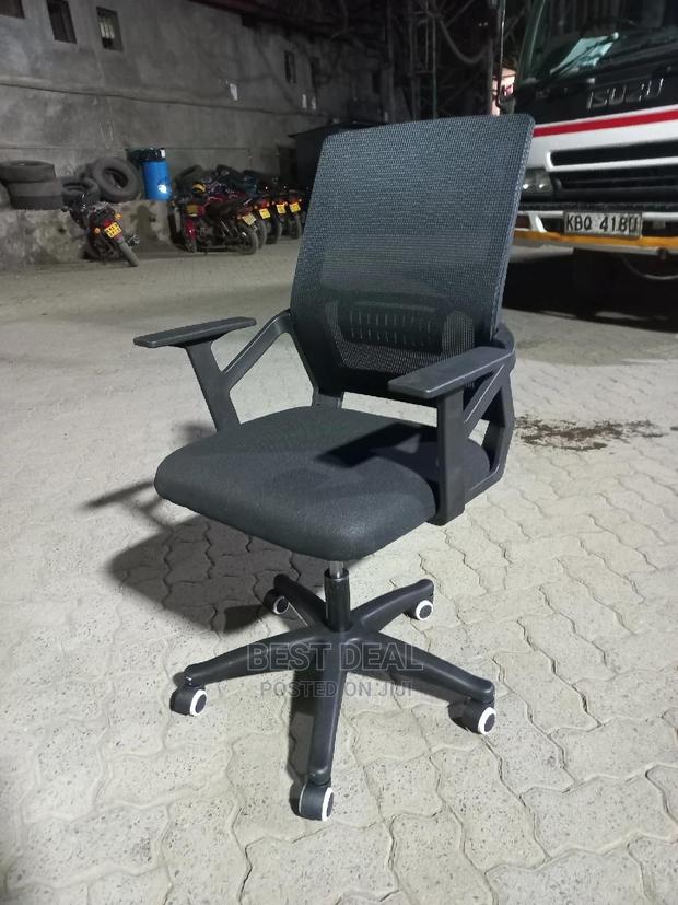 Heavy Duty Mesh Chair - main view