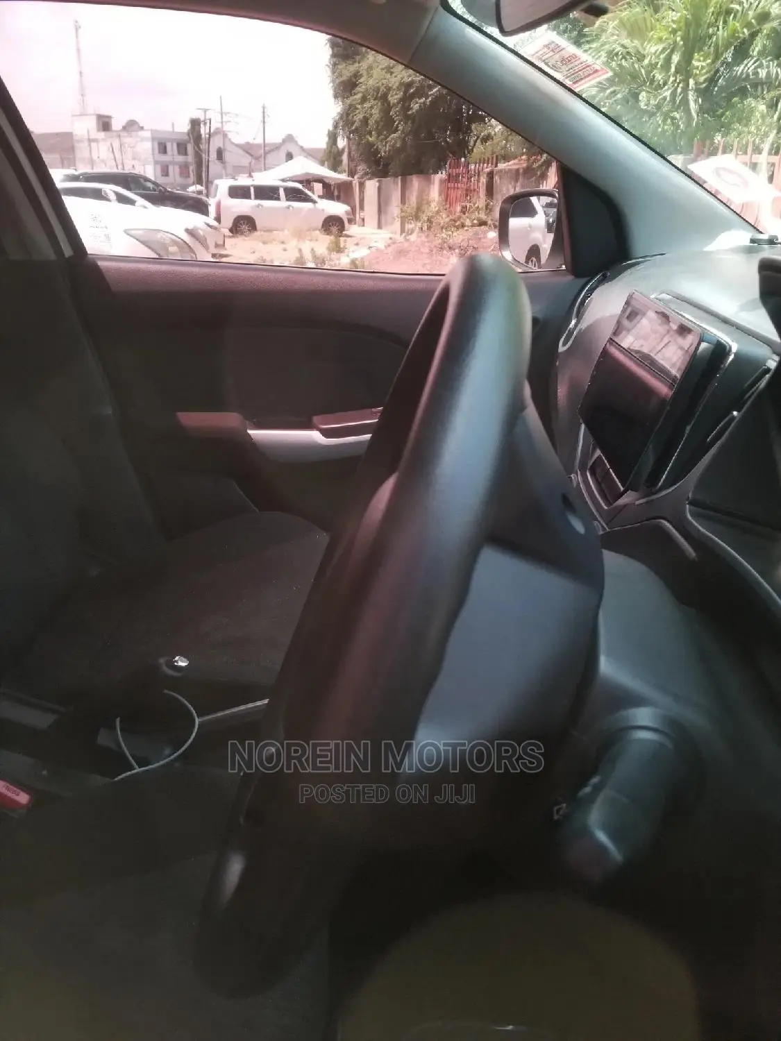 Suzuki Baleno 2014 White