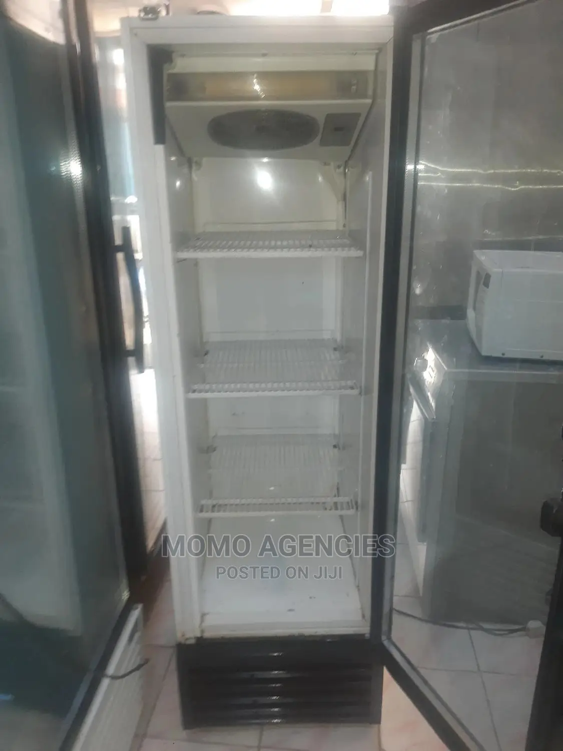 Clean Display Fridge