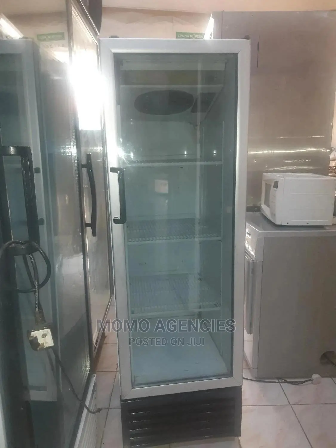 Clean Display Fridge