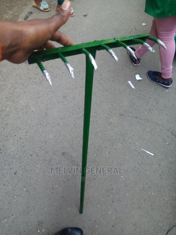 Juakali Metal Rake - main view