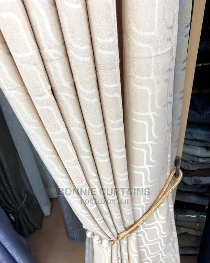Plain Curtains Available in Affordable Prices