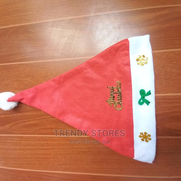 Red Christmas Hats - thumbnail 3