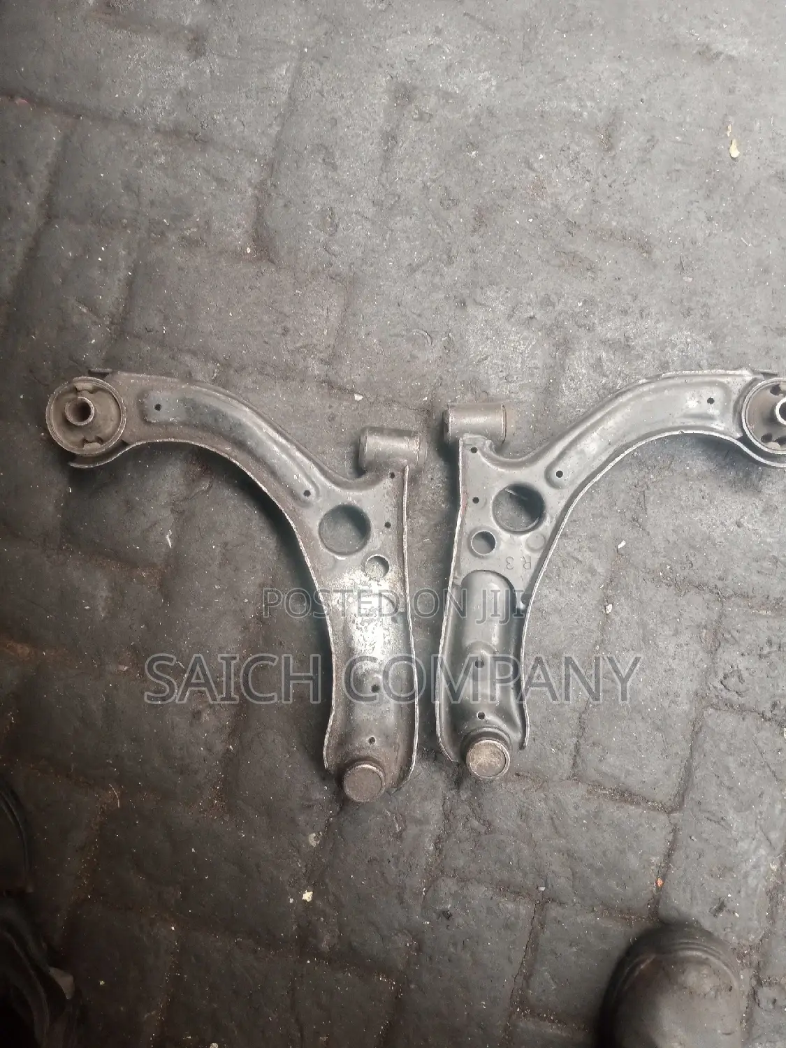 Daihatsu Mira Suspension Arms