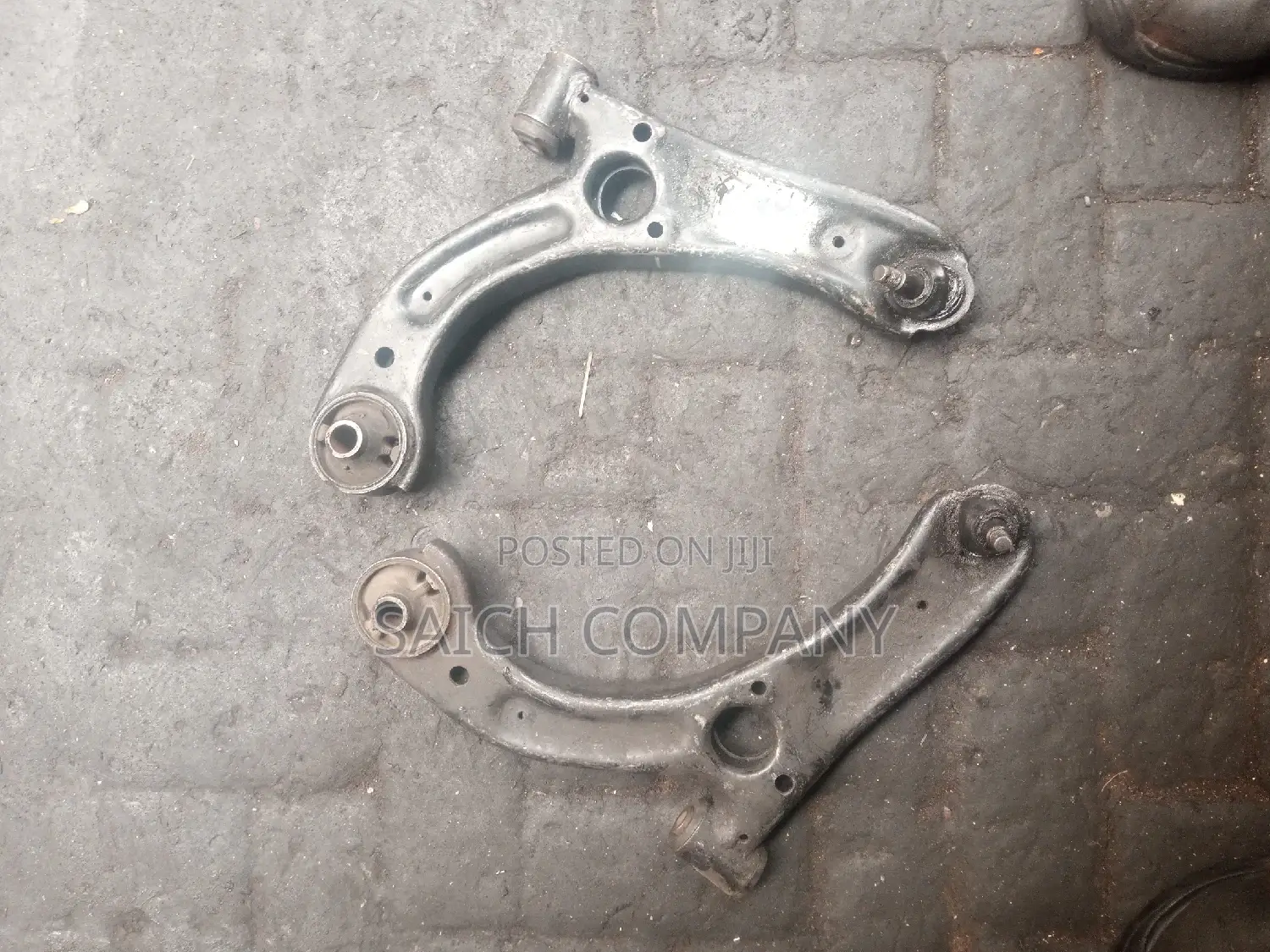 Daihatsu Mira Suspension Arms