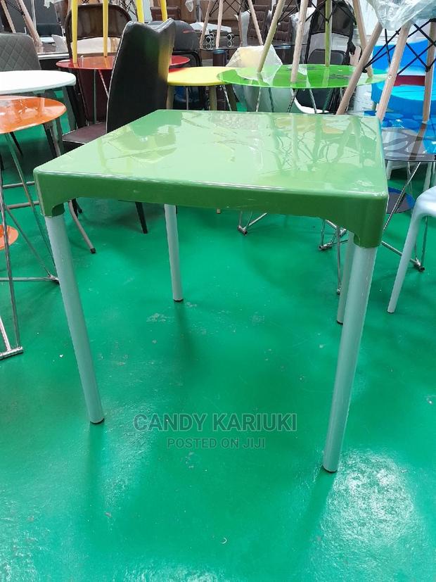 Plastic Square Table