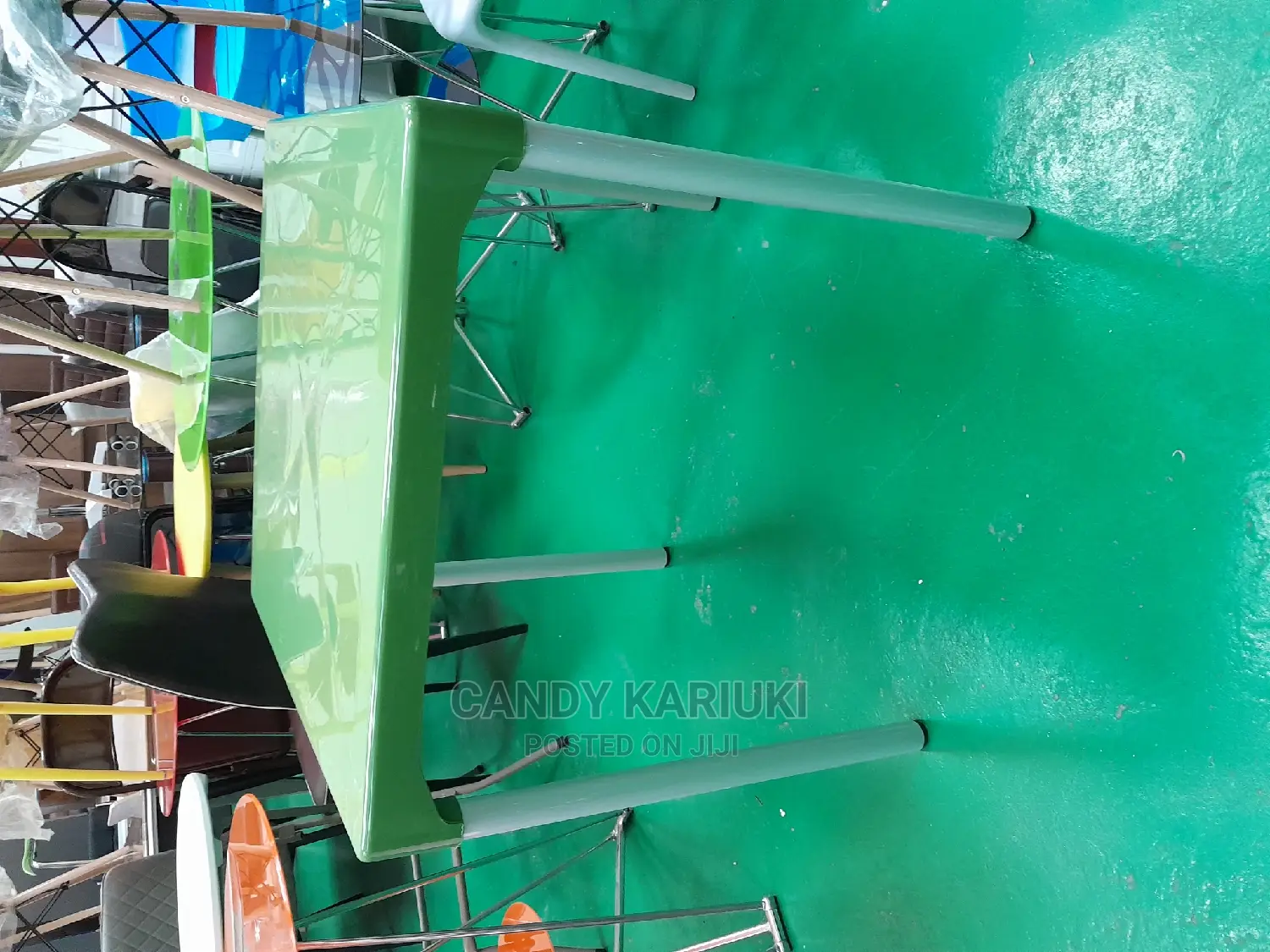 Workkng Area Plastic Table