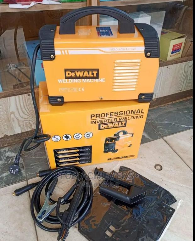 Stable Dewalt Welding Machine - main view