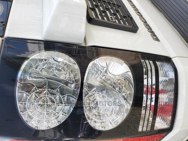 Land Rover Discovery 2015 Off White - thumbnail 3