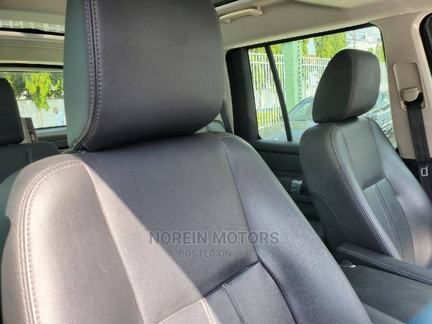 Land Rover Discovery 2015 Off White - thumbnail 5