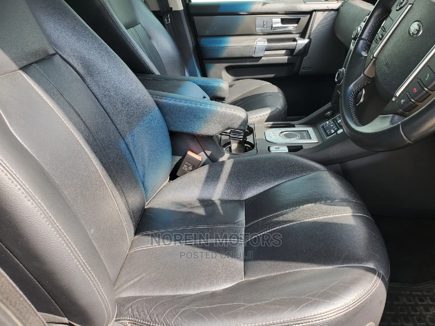 Land Rover Discovery 2015 Off White