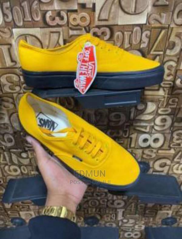 Yellow Vans Off the Wall Rubber Shoes. - thumbnail 2