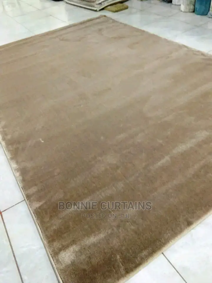 Carpets on Sell in Different Designs and Sizes