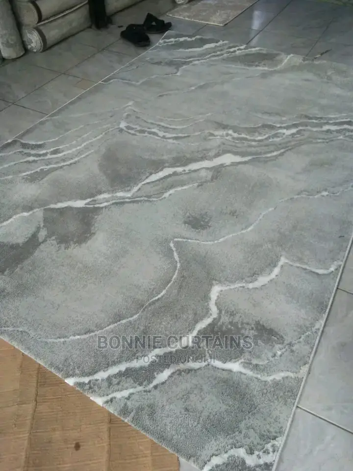 Carpets on Sell in Different Colours and Pieces