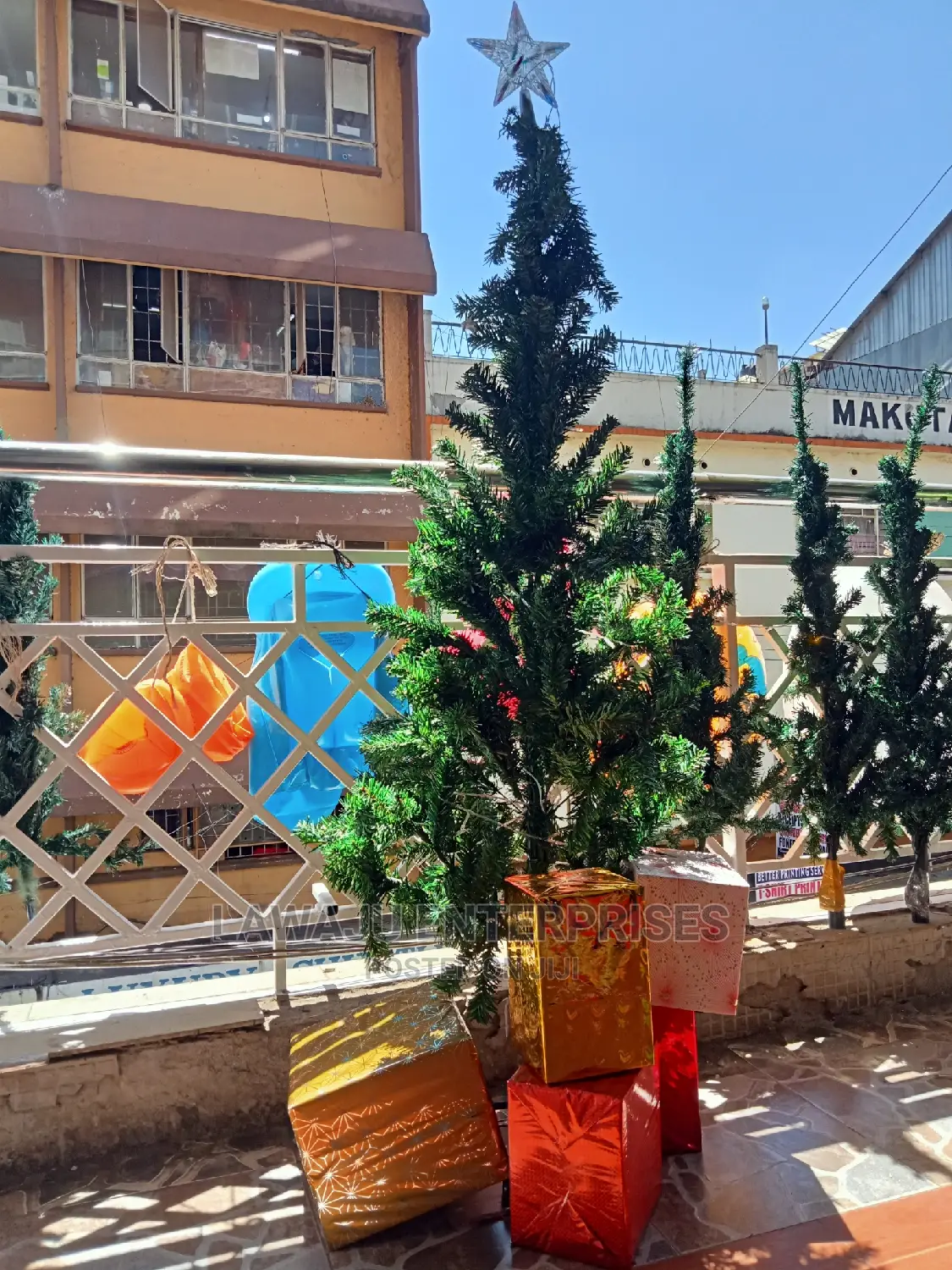 6ft (180cms) Christmas Tree