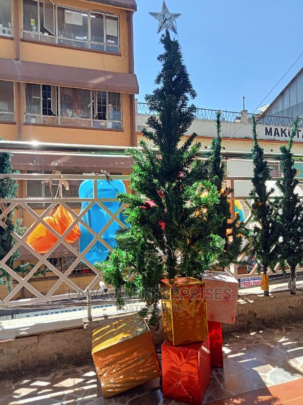 6ft (180cms) Christmas Tree - main view