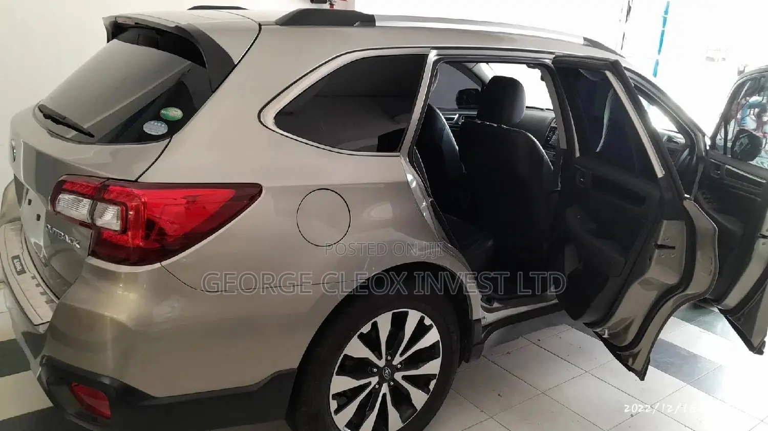 Subaru Outback 2016 Gold
