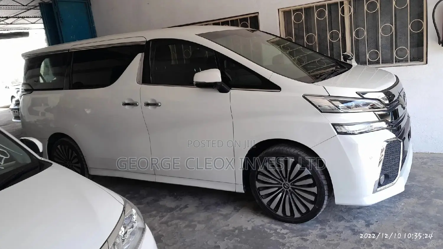 Toyota Vellfire 2016 White