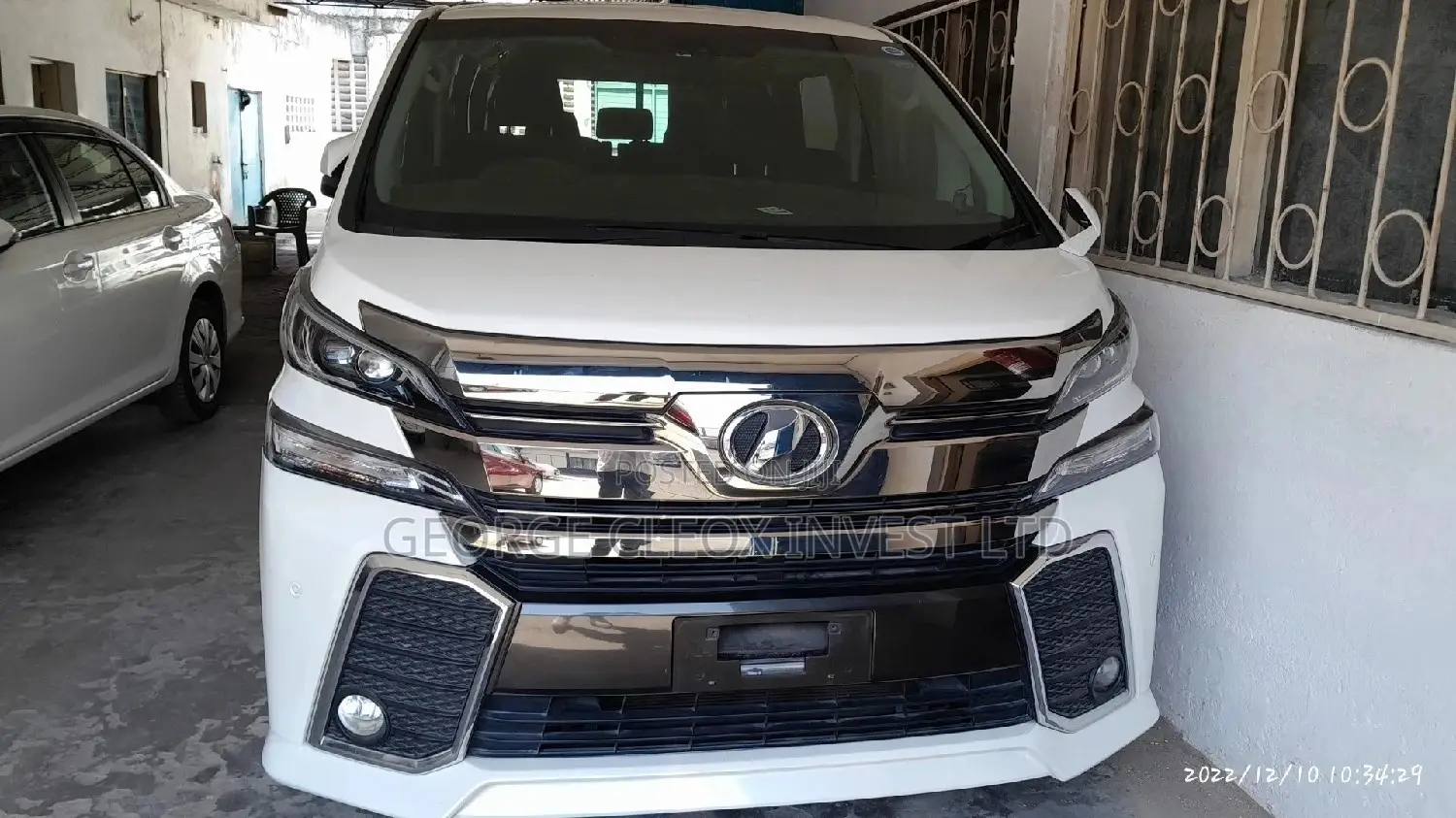 Toyota Vellfire 2016 White