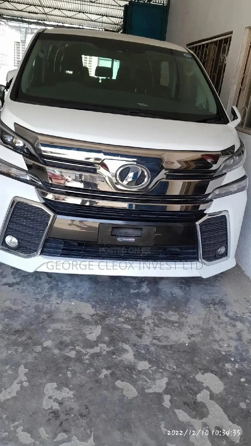 Toyota Vellfire 2016 White