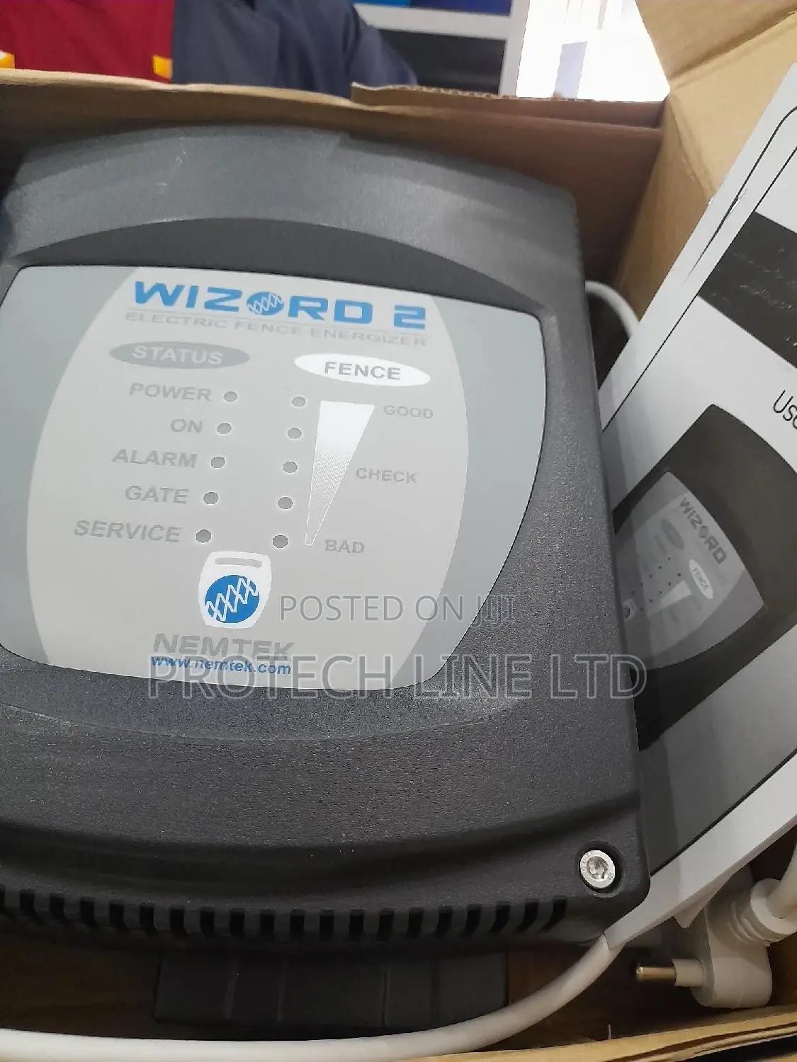 Wizord 2i Electric Fence Energizer.