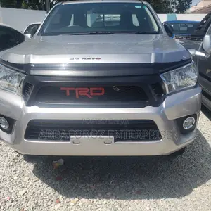 Toyota Hilux 2016 Silver