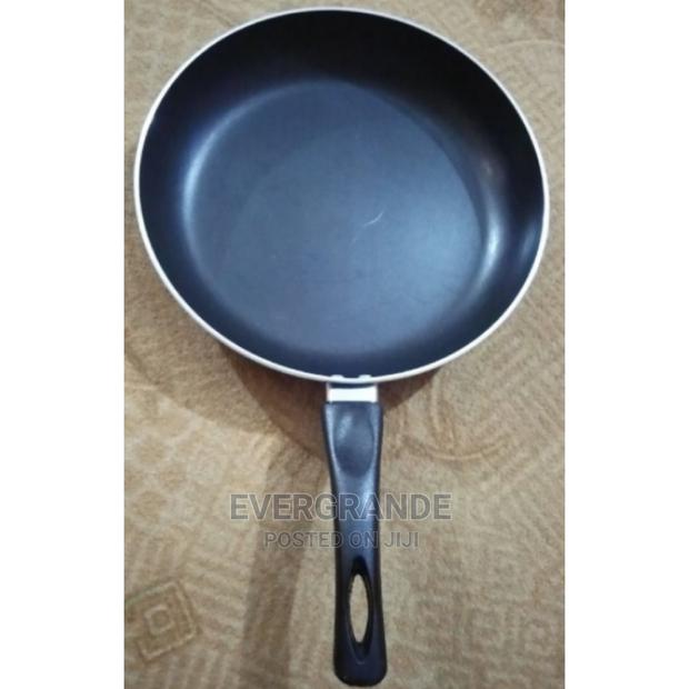 High Quality Frying Pan - main view