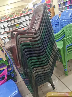 1 Relaxo Chair + Small Coffee Table.