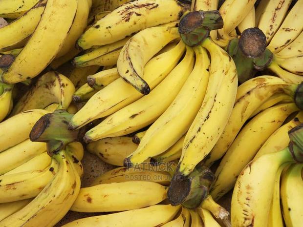 1 Kg of Ripe or Green Plantain Bananas