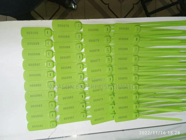Flat Plastic Seals 40cm. - thumbnail 10