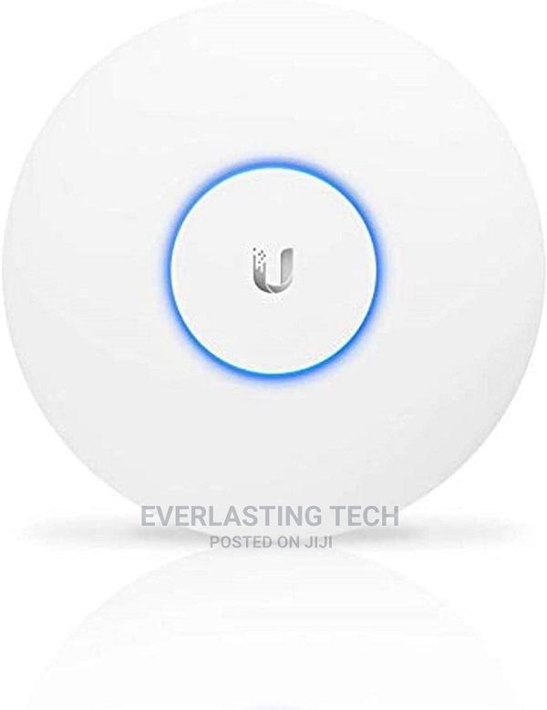 Ubiquiti Access Point Unifi PRO UAP-AC-PRO - main view