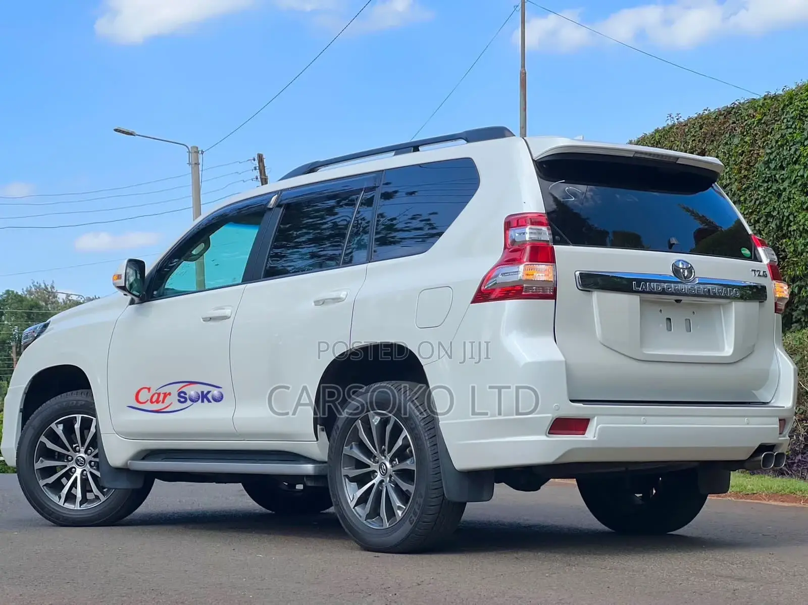 Toyota Land Cruiser Prado 2017 White