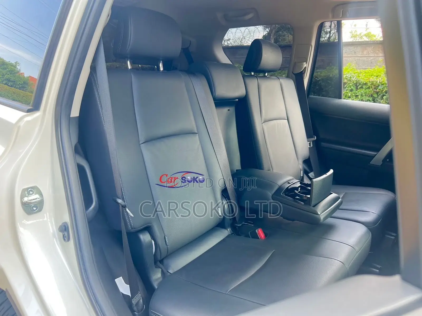 Toyota Land Cruiser Prado 2017 White