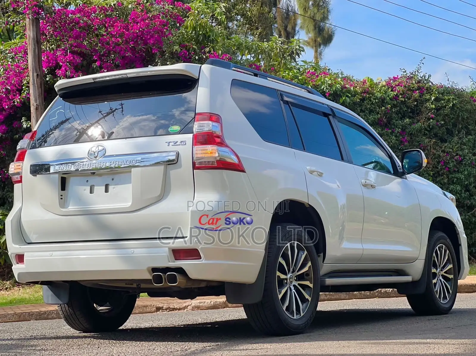 Toyota Land Cruiser Prado 2017 White