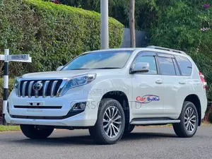 Toyota Land Cruiser Prado 2017 White