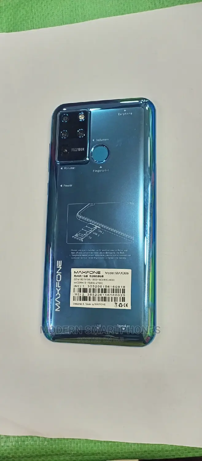 New Mobile Phone 8 GB Blue
