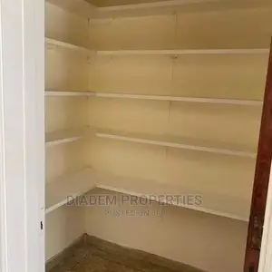 3bdrm Maisonette in Kilimani for Rent