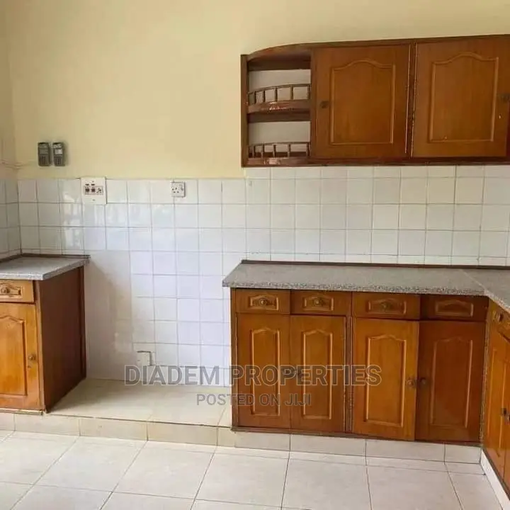 3bdrm Maisonette in Kilimani for Rent