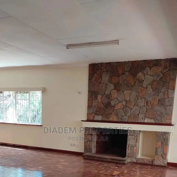 Commercial Bungalow to Let in Kilimani
