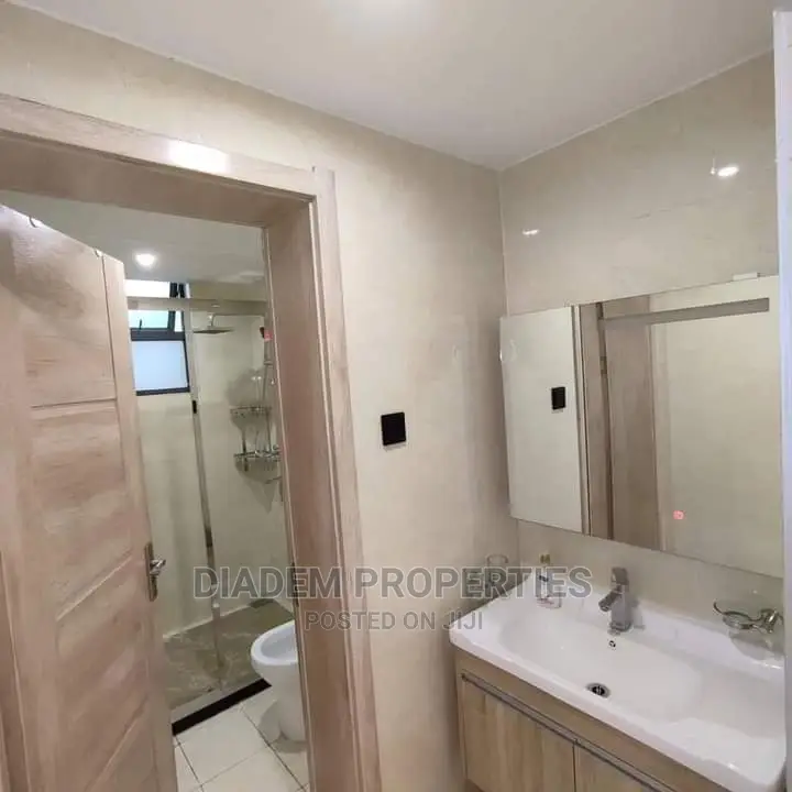 3bdrm Apartment in Valley Arcade for rent