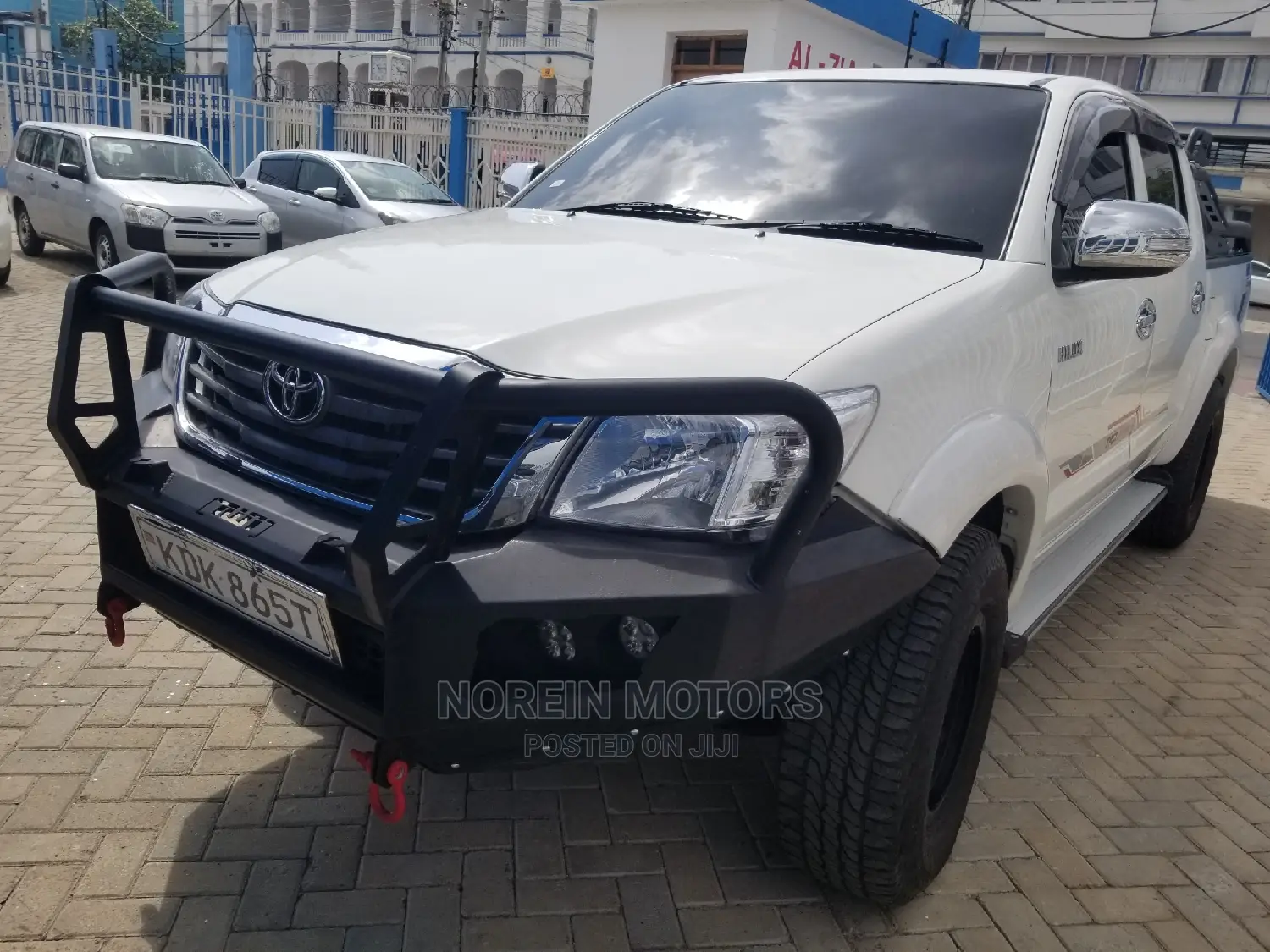 Toyota Hilux SR5 4x4 2015 White