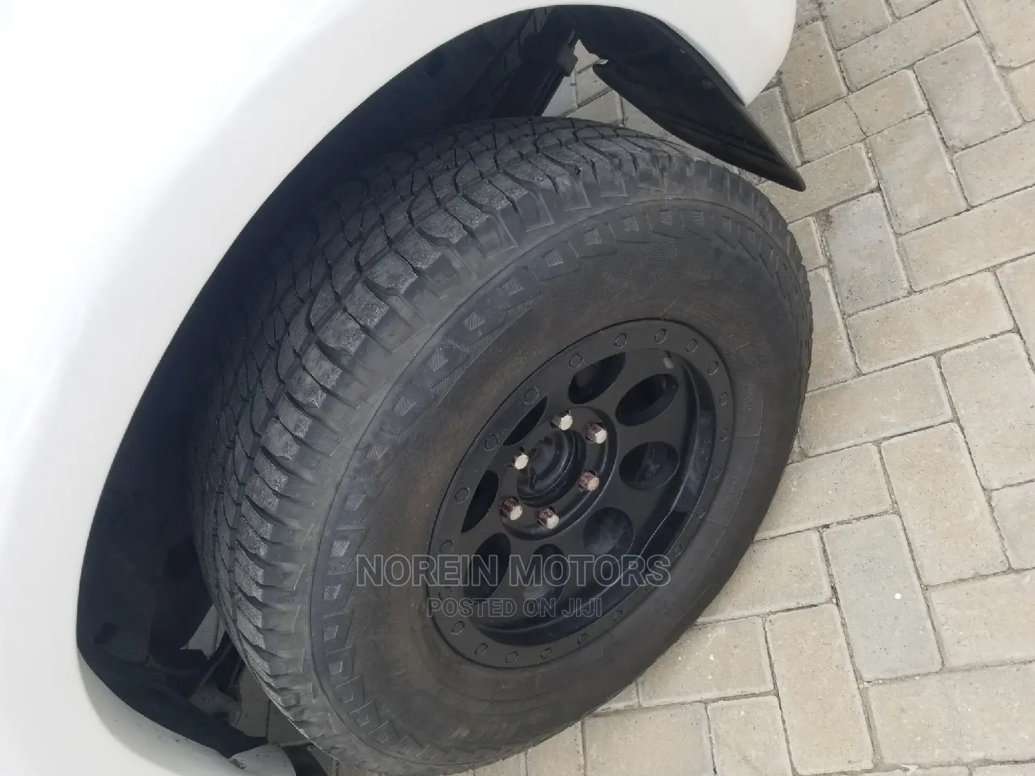 Toyota Hilux SR5 4x4 2015 White