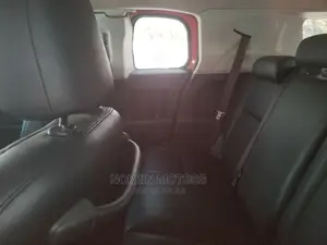 Toyota FJ Cruiser 2014 Orange