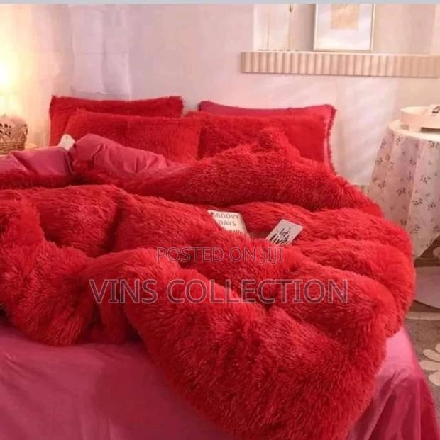 Fluffy Duvet Set - thumbnail 3