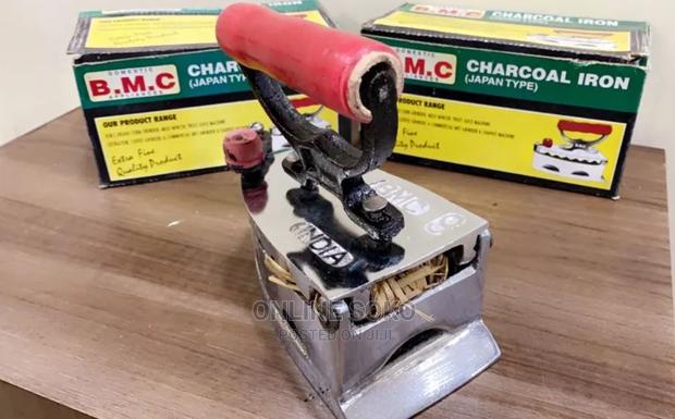 Vintage Charcoal Iron - thumbnail 4