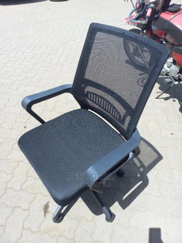 Mesh Chair - thumbnail 3