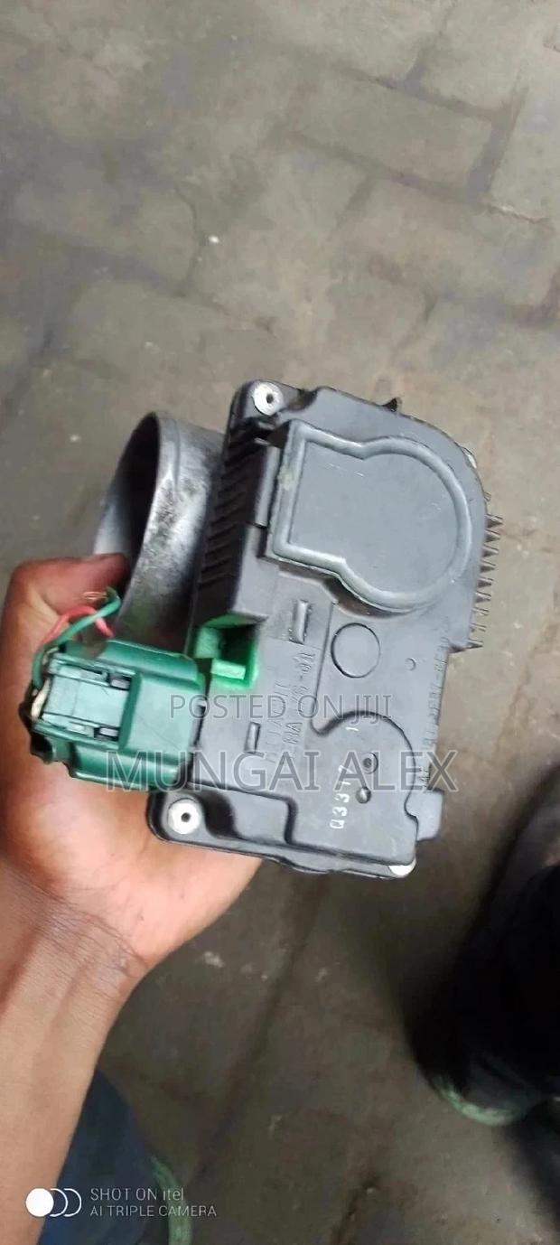 Nissan X-Trail Throttle Qr20 - main view